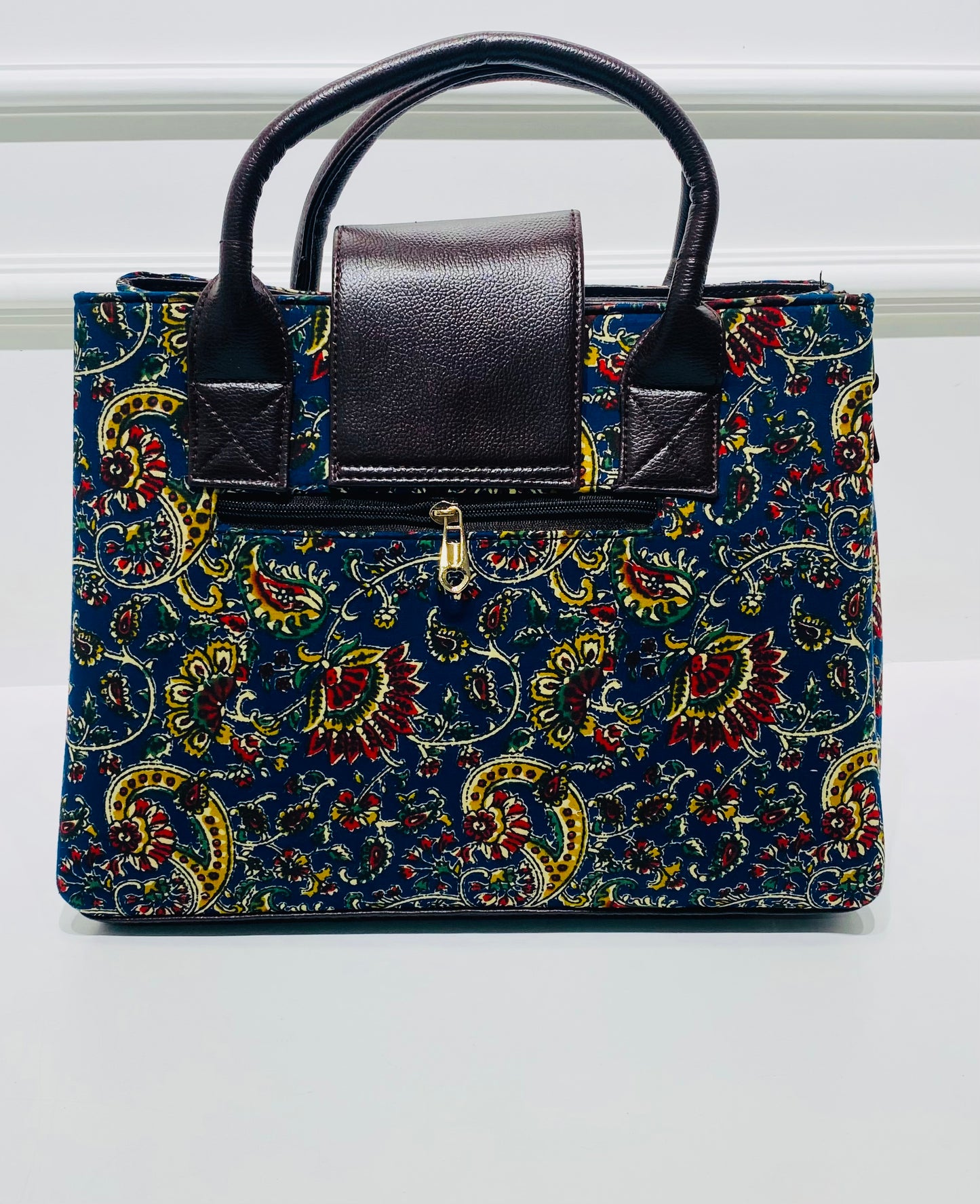 Amber Bloom 2-in-1 Handbag & Sling with Free Pouch