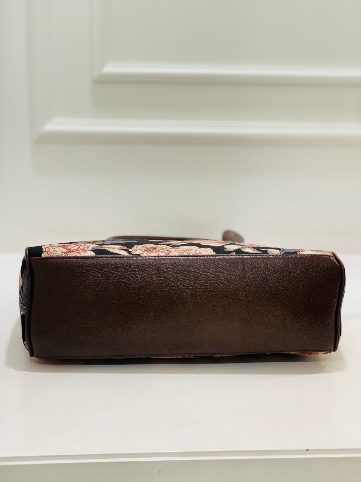 Black floral Morvi Laptop Bag with Pouch