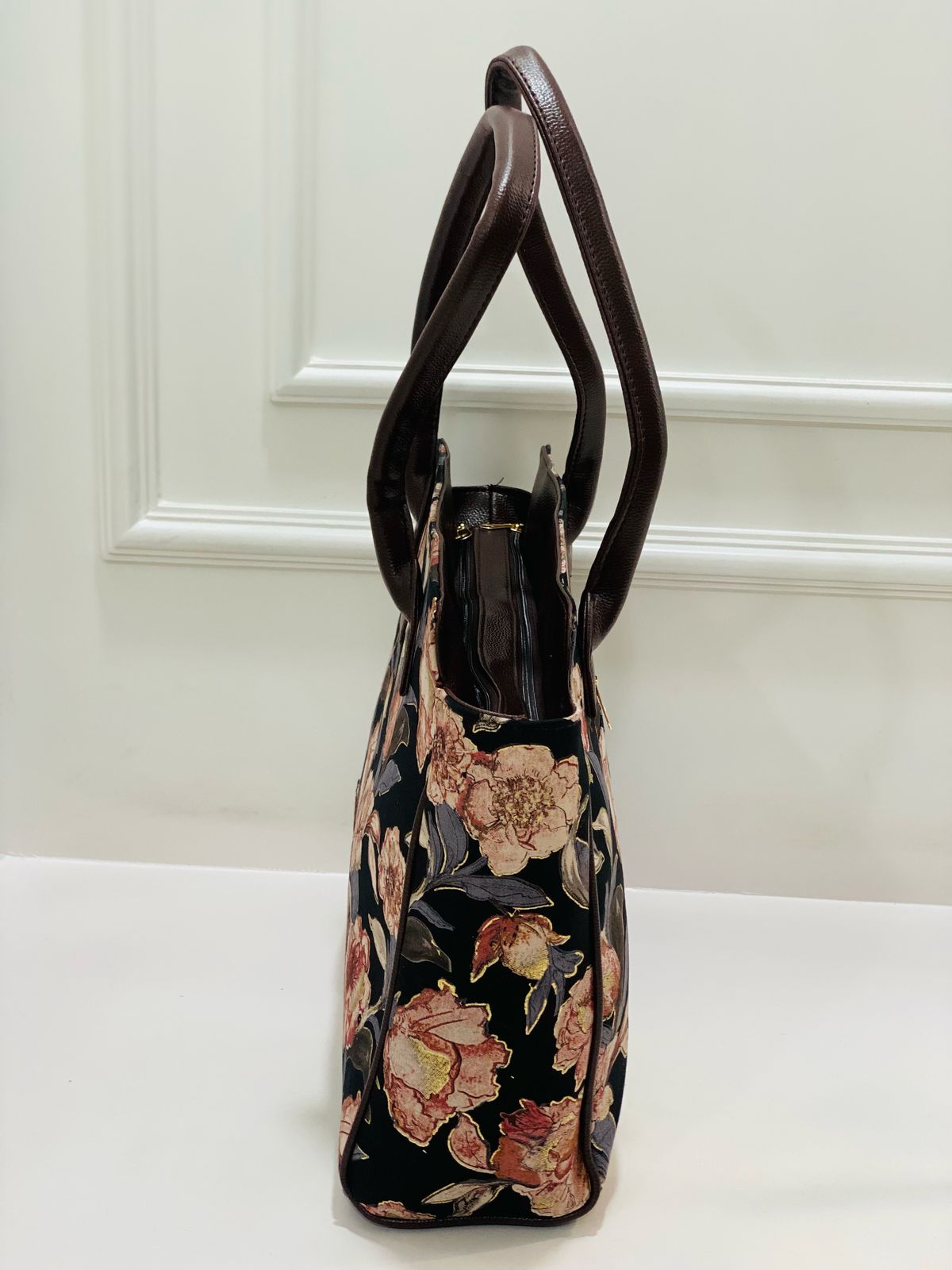 Black floral Morvi Laptop Bag with Pouch