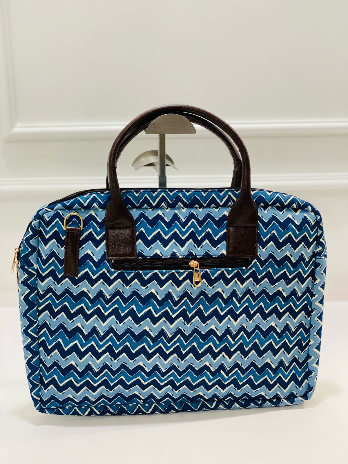 Blue Zigzag Modern Women's Laptop Bag