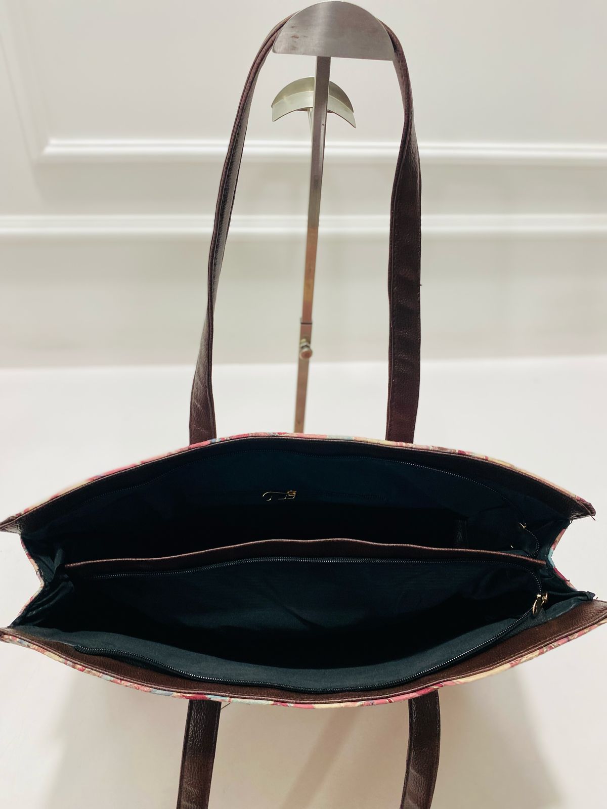 Pink Paradise Print Laptop Tote with Free Pouch