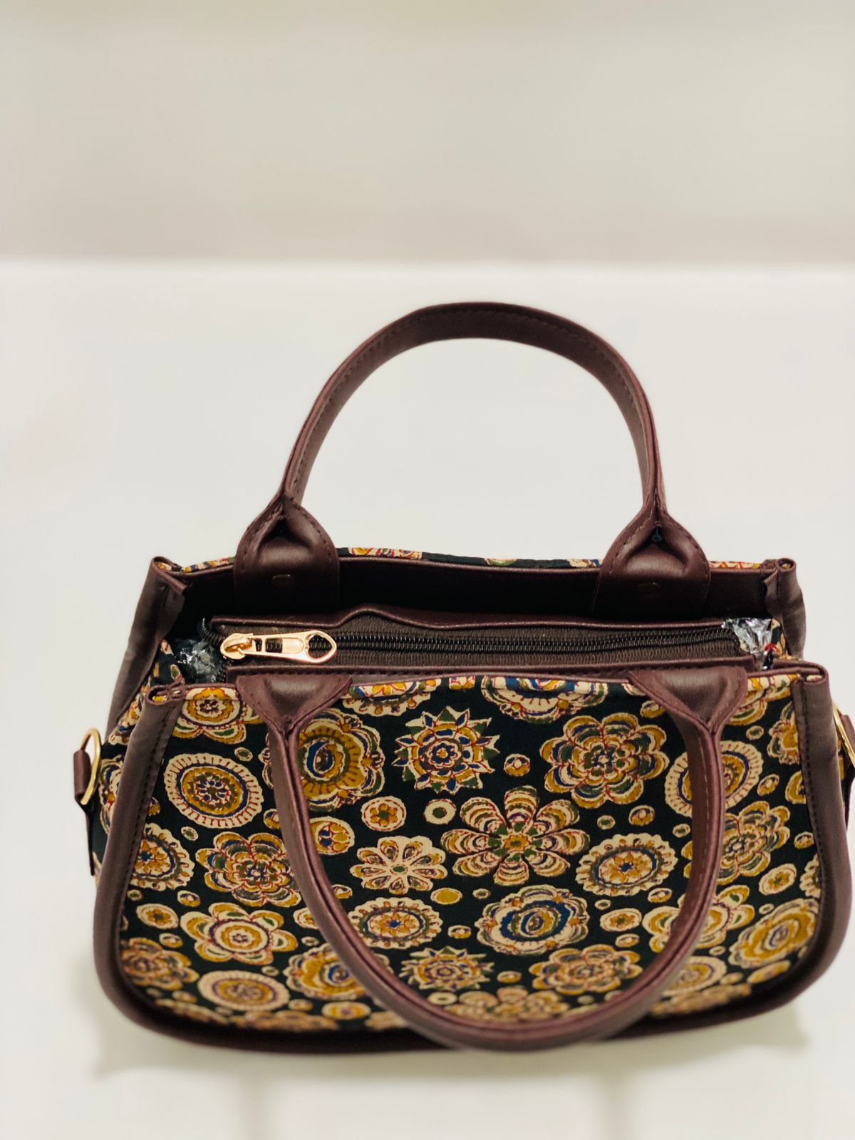 Jaipuri Mandala Matka Handbag with Adjustable Belt & Clutch
