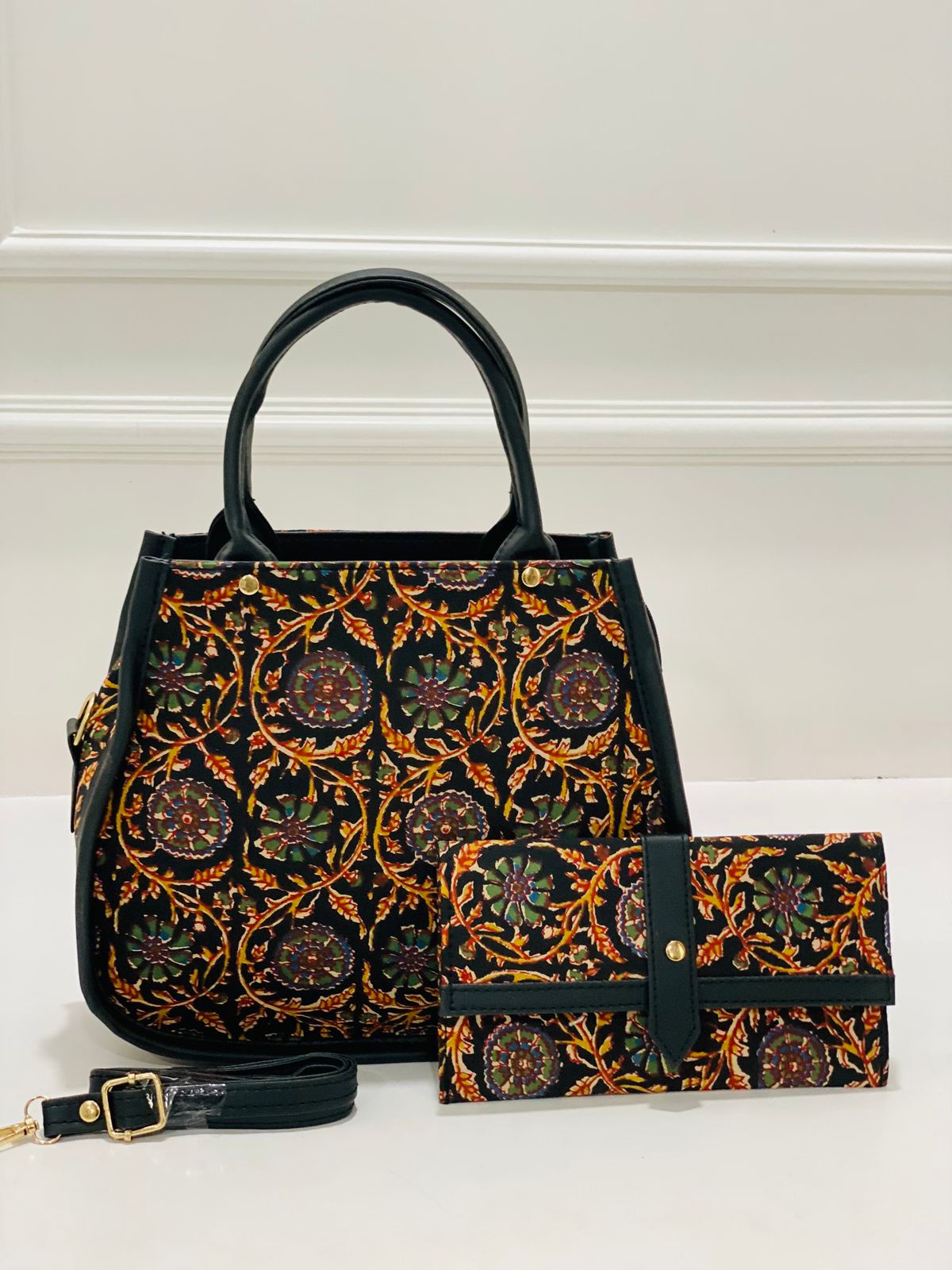 Bagru Kalamkari Matka Handbag with Adjustable Strap & Clutch