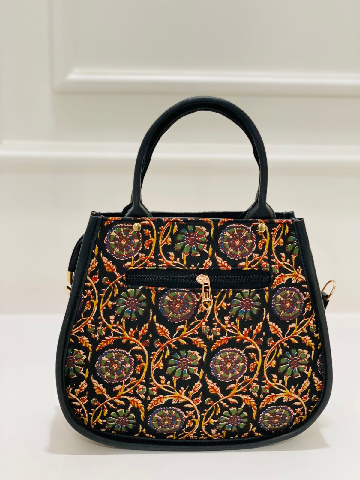 Bagru Kalamkari Matka Handbag with Adjustable Strap & Clutch