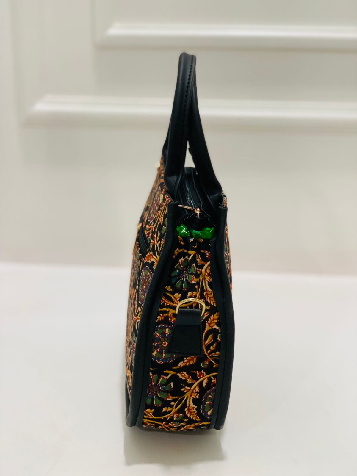 Bagru Kalamkari Matka Handbag with Adjustable Strap & Clutch
