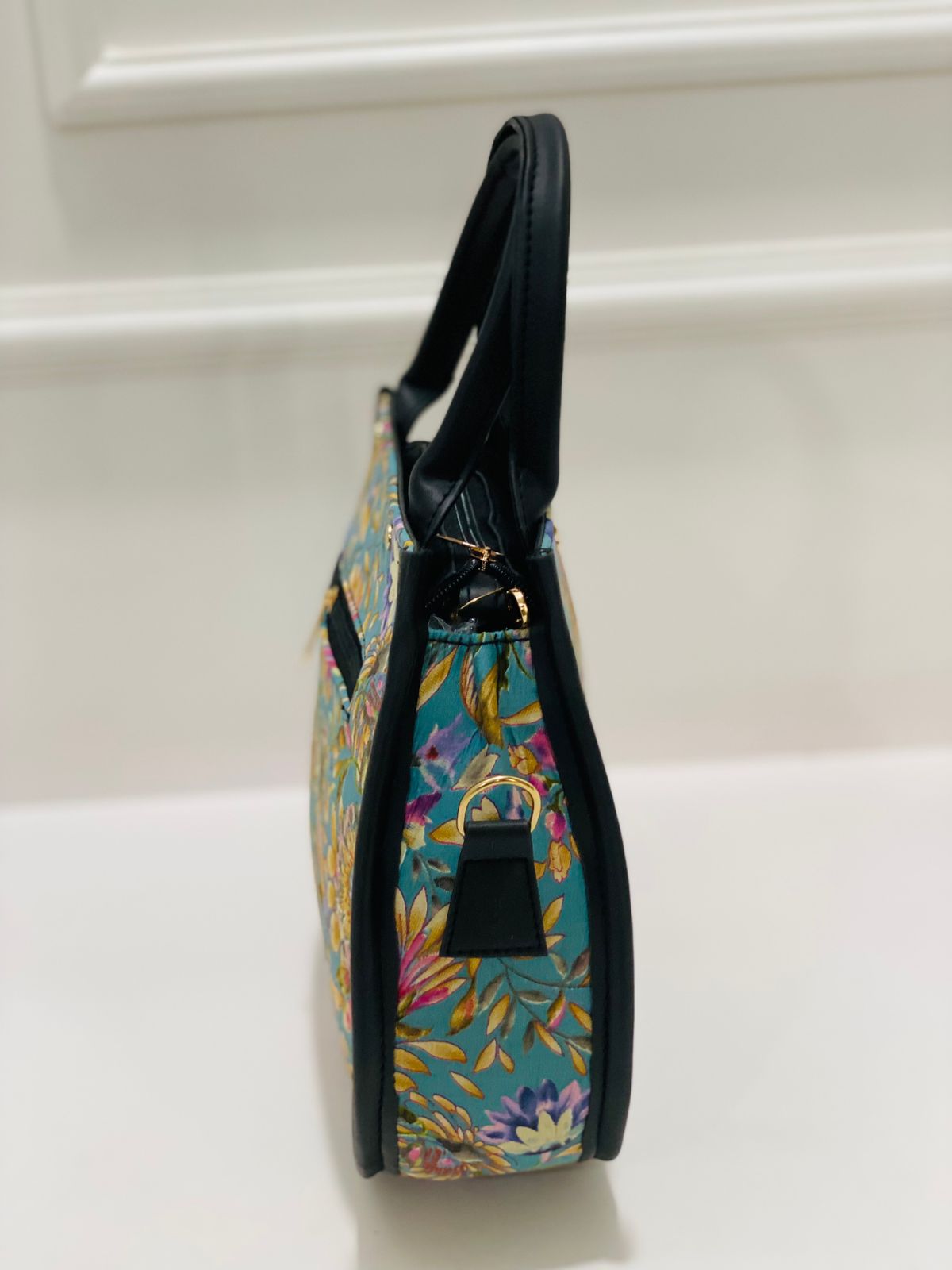 Gulbahar Teal Matka Handbag with Adjustable Belt & Clutch