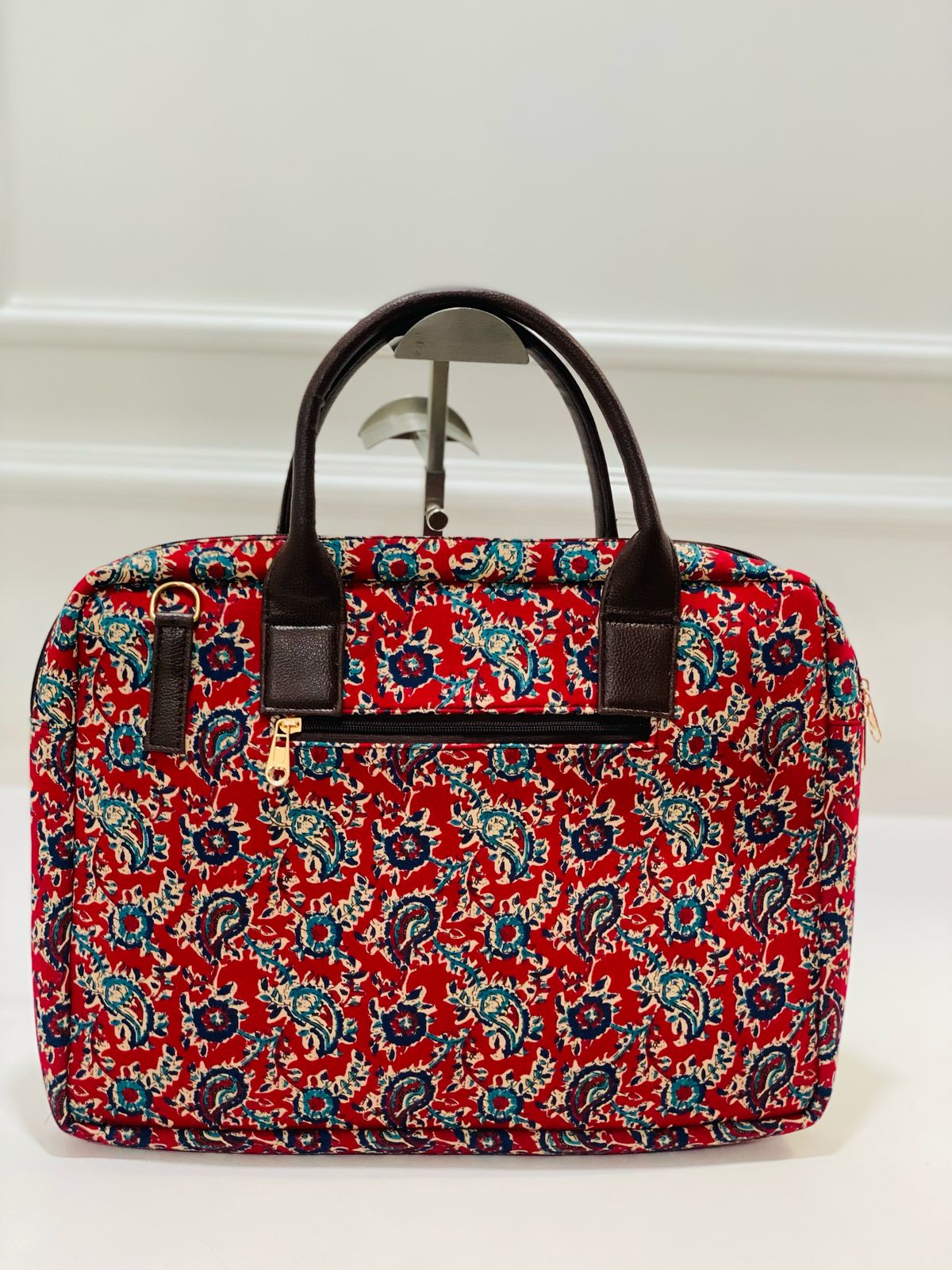 Red Jaal Print Fabric Modern Laptop Bag