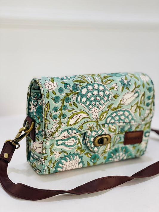 The Morvi Hand Block Sling