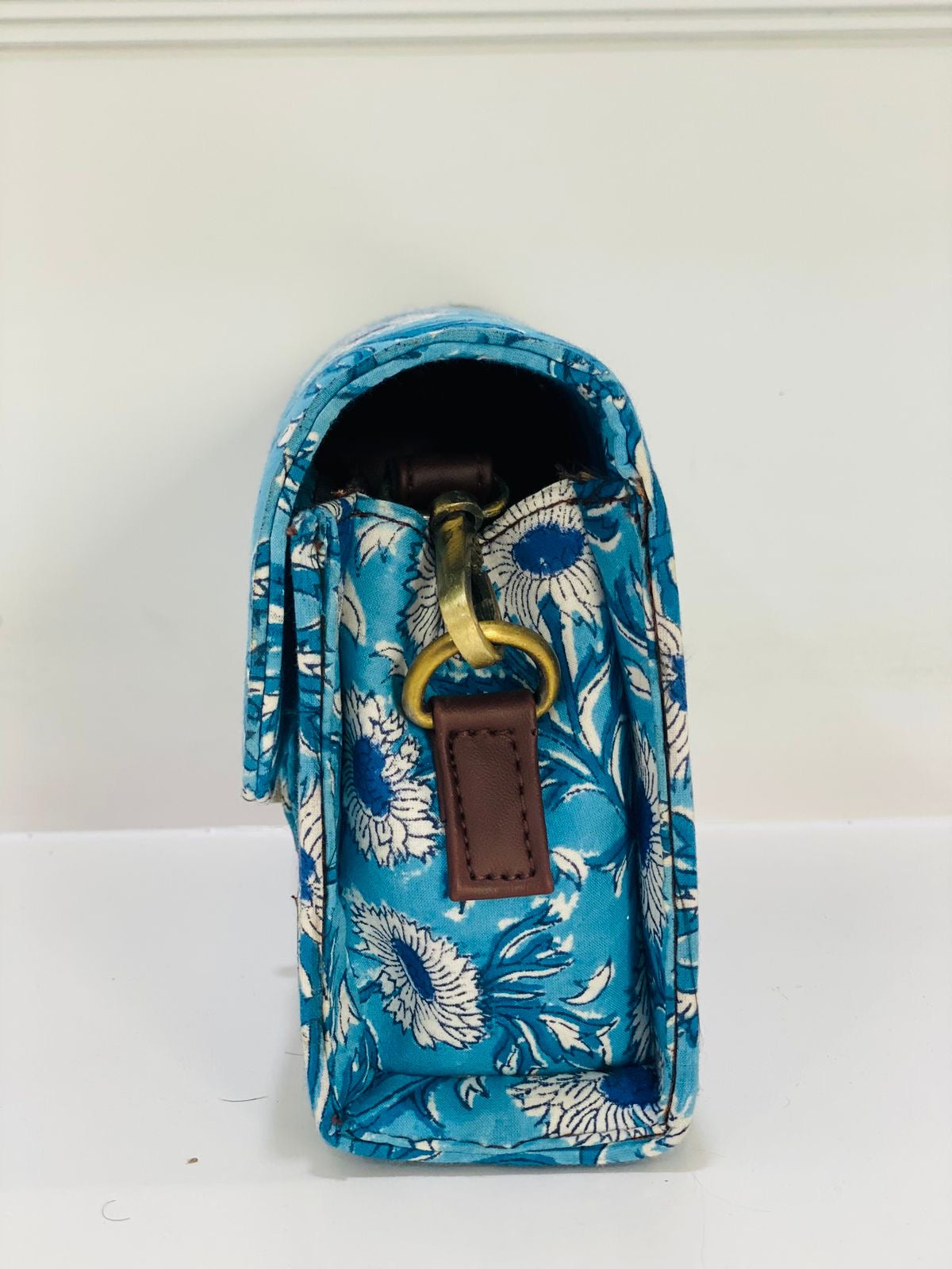 The Morvi Hand Block Sling