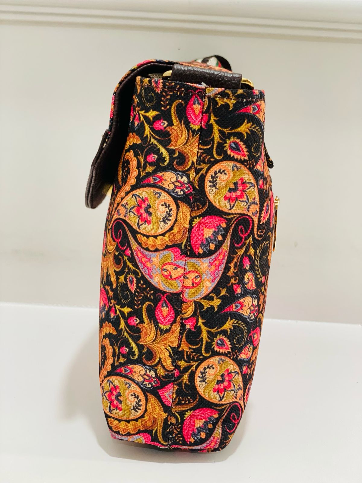 U Flap sling