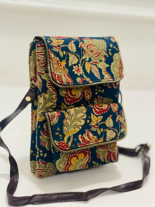 Multi Pocket Sling
