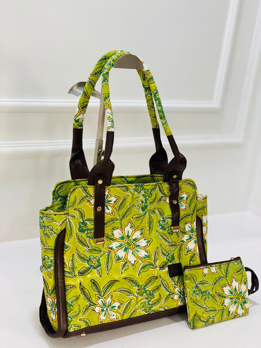 ClASSIC TOTE + OFFICE BAG